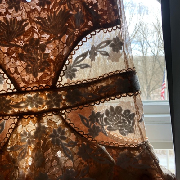 For love and lemons maxi dress - Picture 2 of 9